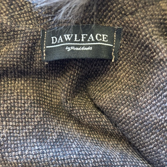 Leopard Print Faux Fur Trim Cape - Picture 4 of 6